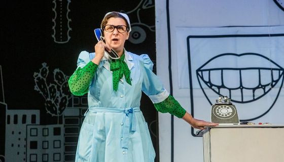 Спектакль «Неслужебный роман»