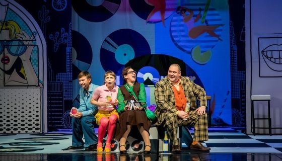 Спектакль «Неслужебный роман»