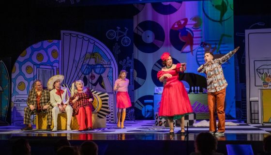 Спектакль «Неслужебный роман»